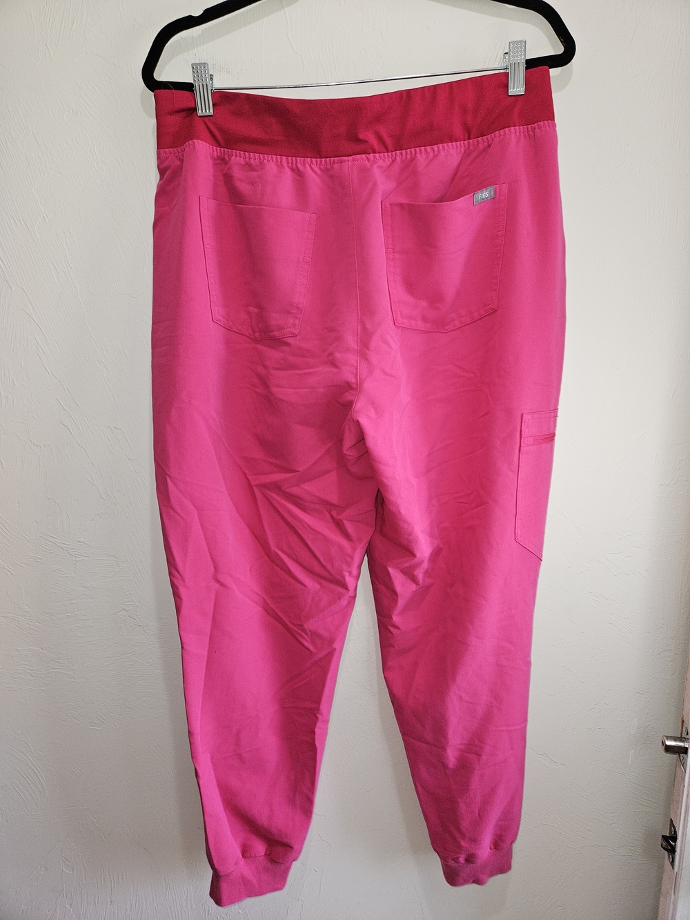 FIGS Scrubs Set Hot Pink V-Neck Top & Jogger Pants Womens Size XL Extra Large - Picture 13 of 15